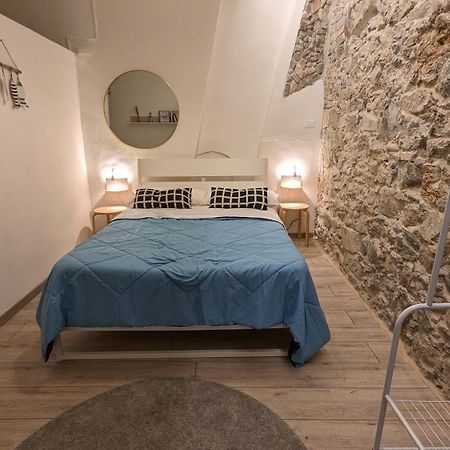 Casa Vacanze Controvento Taormina Ruang foto